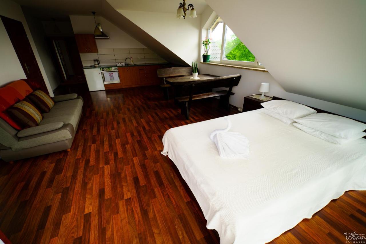 Isaan Ostrzyce Guest House Экстерьер фото
