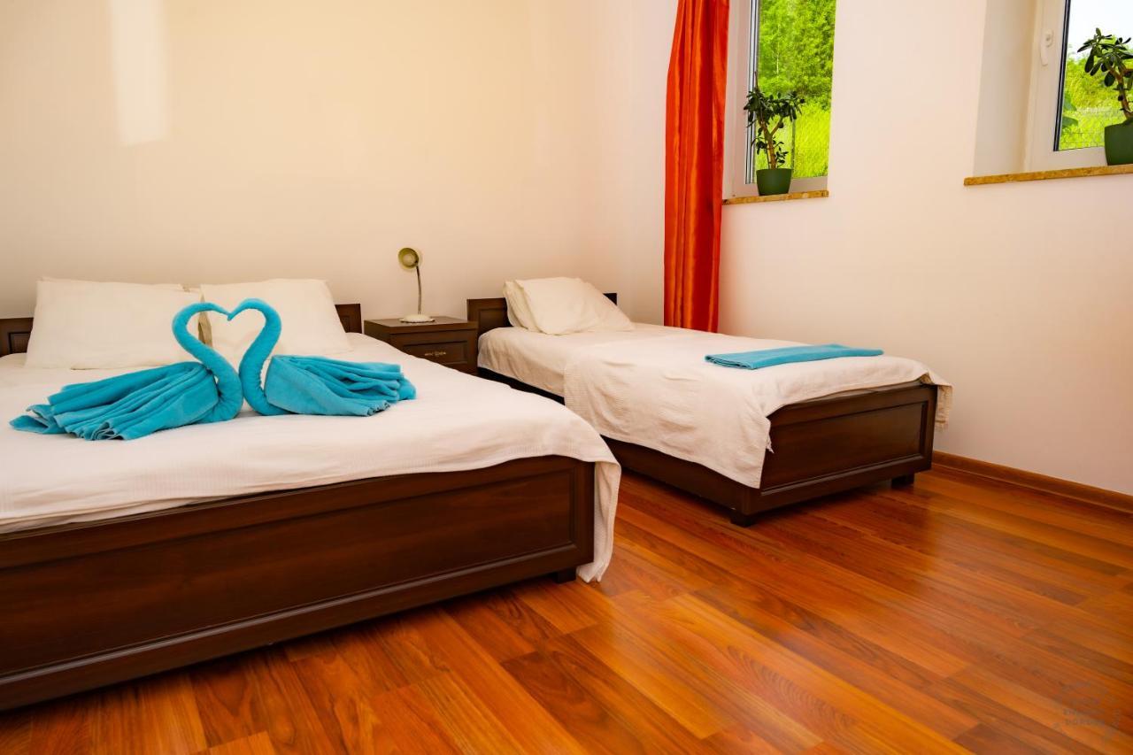 Isaan Ostrzyce Guest House Экстерьер фото