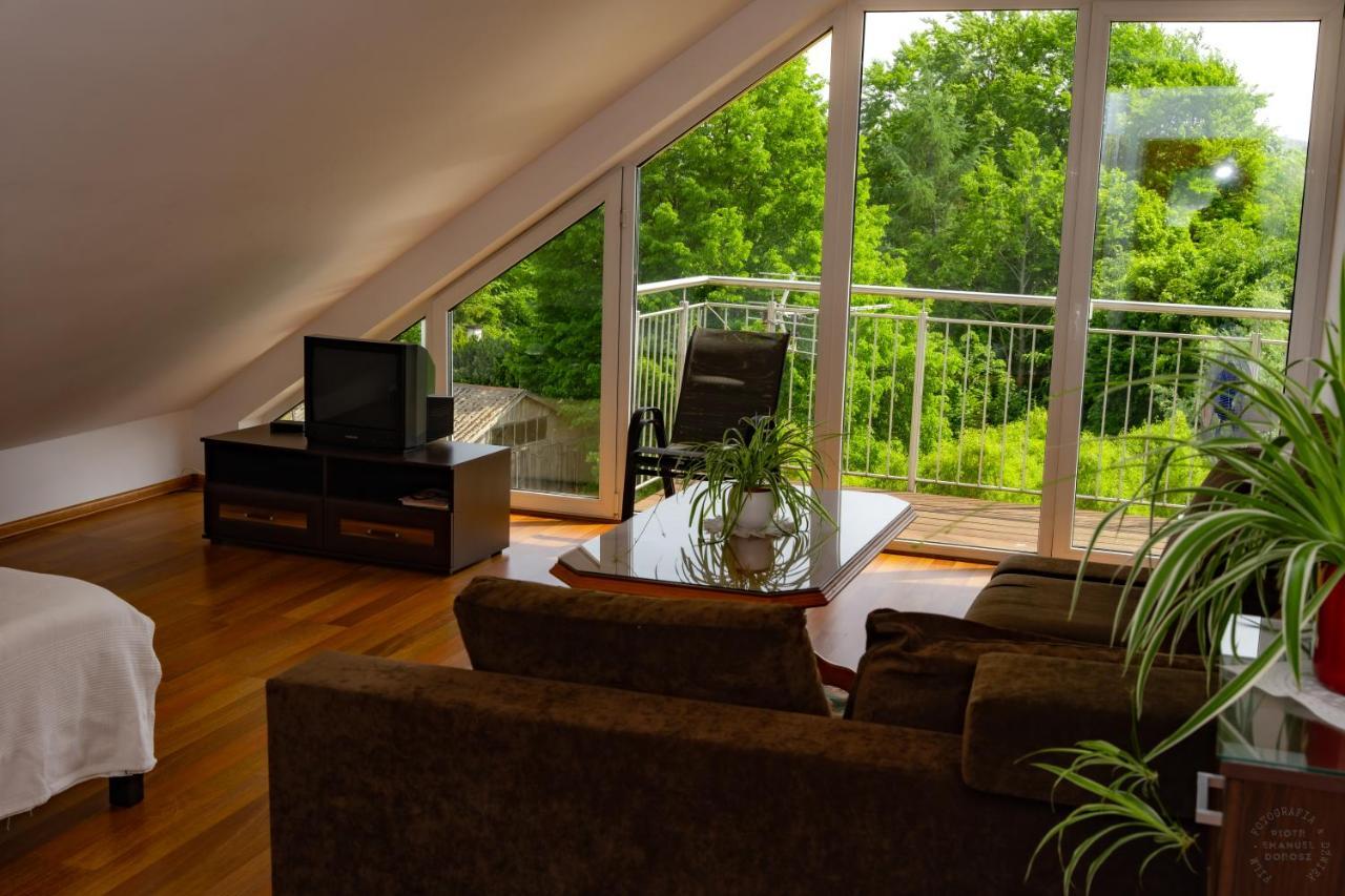 Isaan Ostrzyce Guest House Экстерьер фото