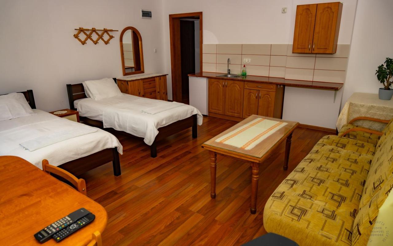Isaan Ostrzyce Guest House Экстерьер фото