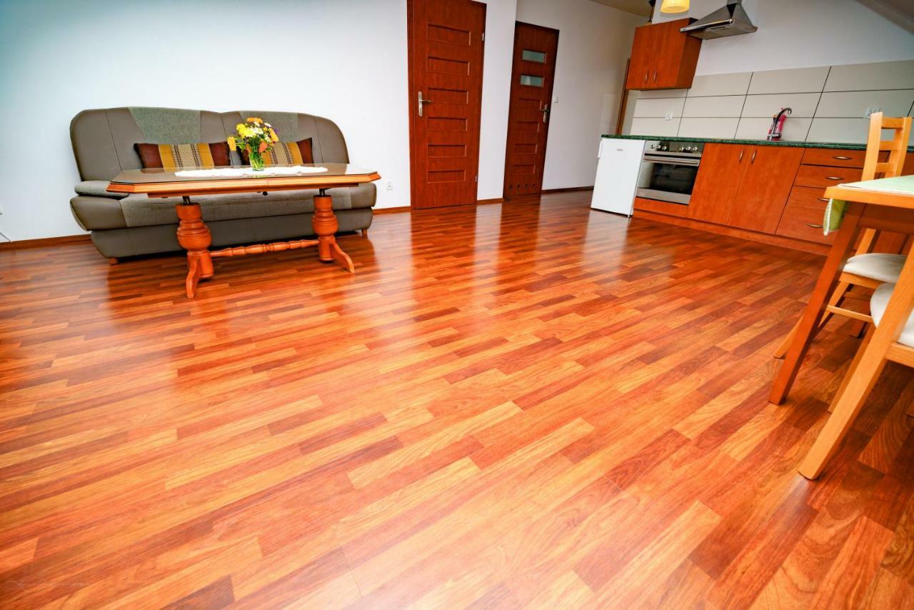 Isaan Ostrzyce Guest House Экстерьер фото