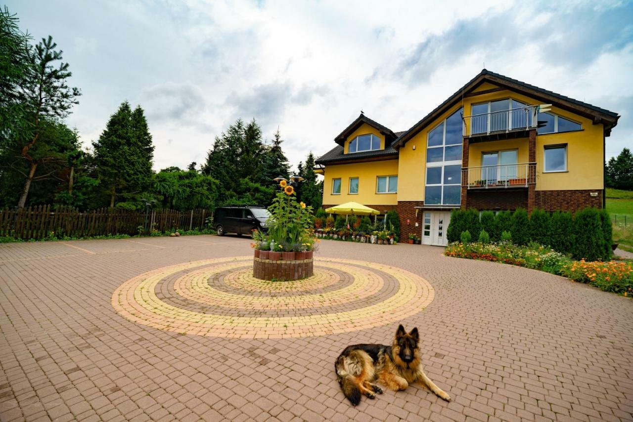 Isaan Ostrzyce Guest House Экстерьер фото