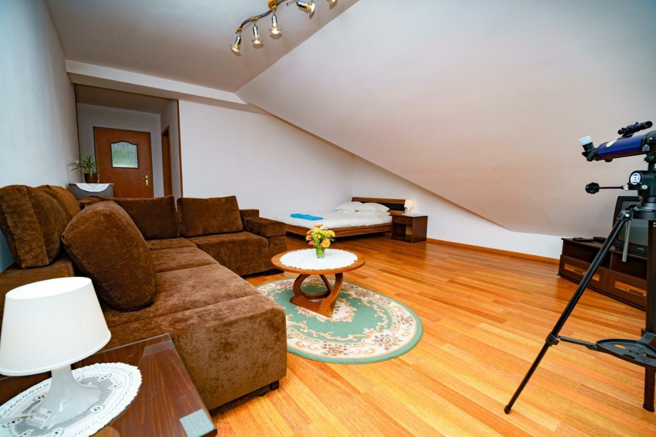 Isaan Ostrzyce Guest House Экстерьер фото
